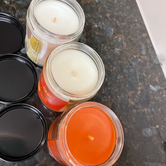 NWT Bath & Body Works / White Barn Fall Candle Bundle - 3 Single Wick Candles - Picture 7 of 11